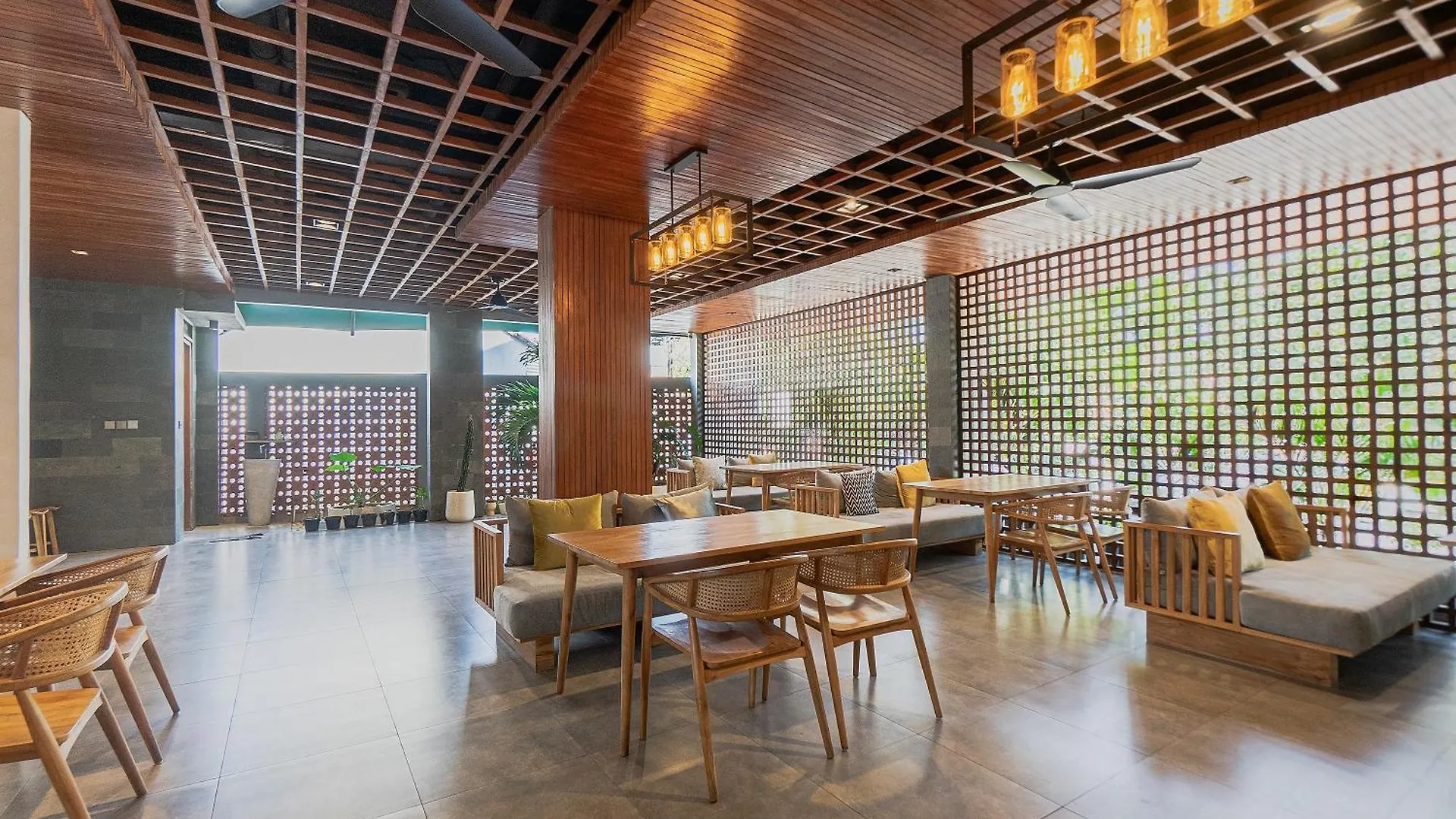 Forseti Athena Aparthotel Seminyak 0*,  Indonesië